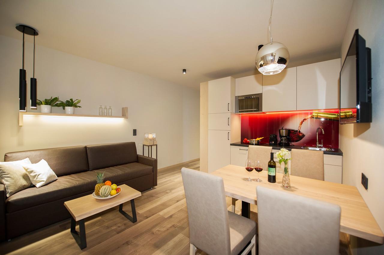 Haus Gregori Aparthotel Caldaro Ngoại thất bức ảnh